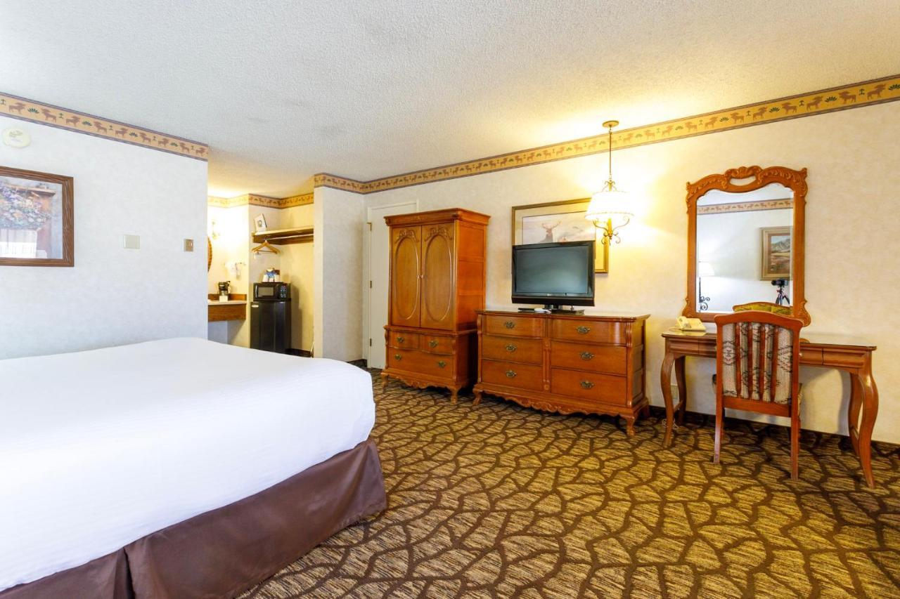 Gold Country Inn And Casino By Red Lion Hotels Elko Exterior photo